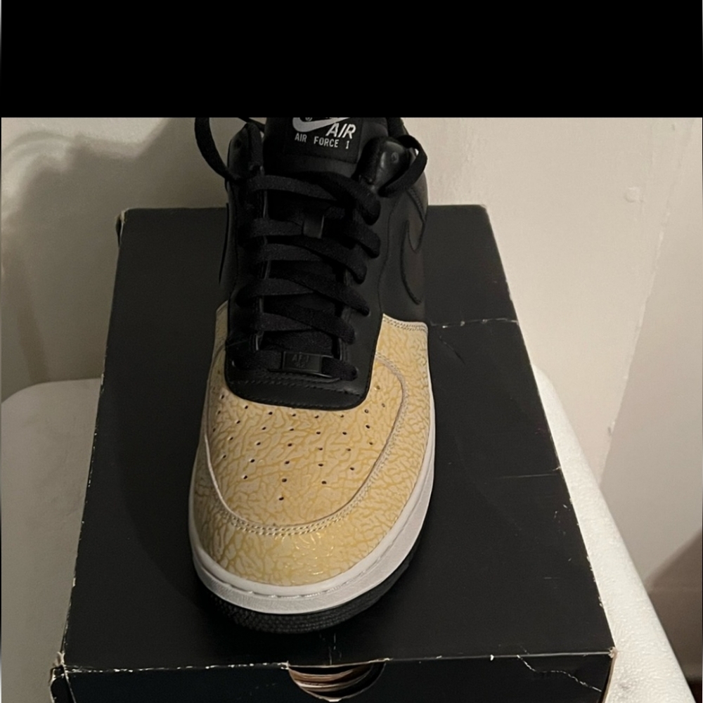 NWT Nike Air Force 1s Premium 07' - Picture 4 of 6